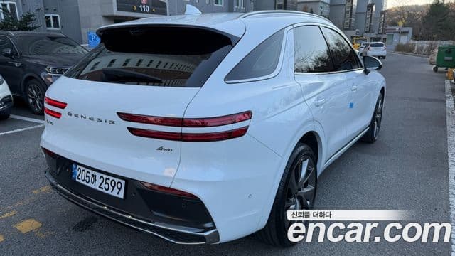 Genesis GV70, 2025 4