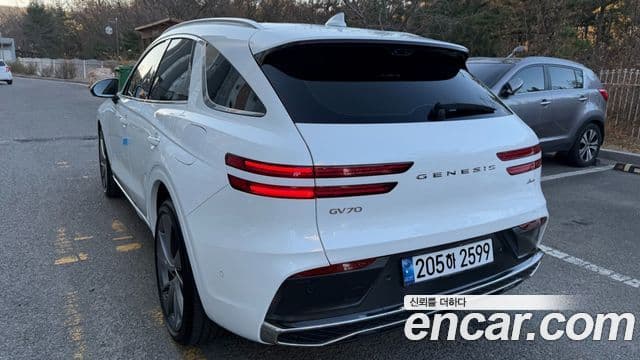 Genesis GV70, 2025 6