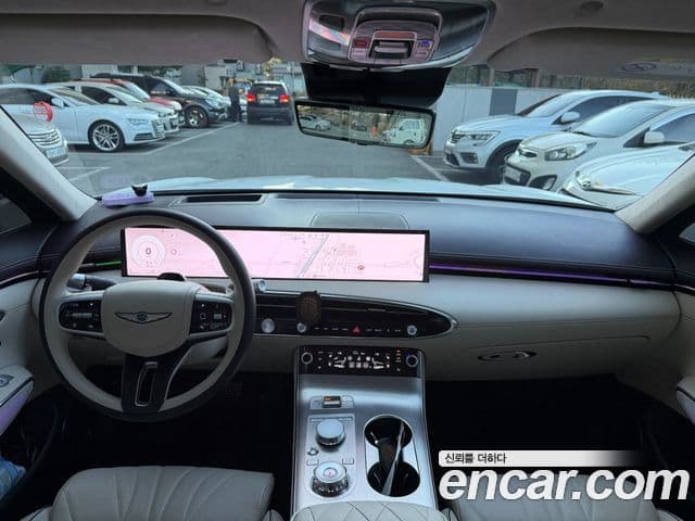 Genesis GV70, 2025 8