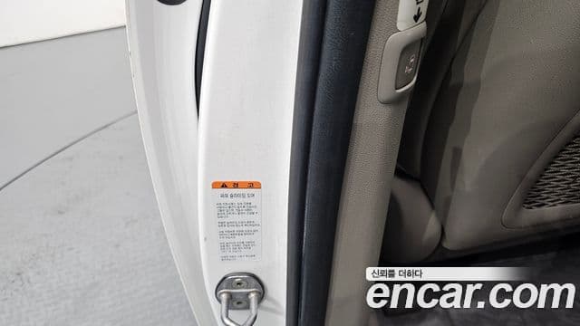 Kia All New Carnival Magic Space, 2018 18