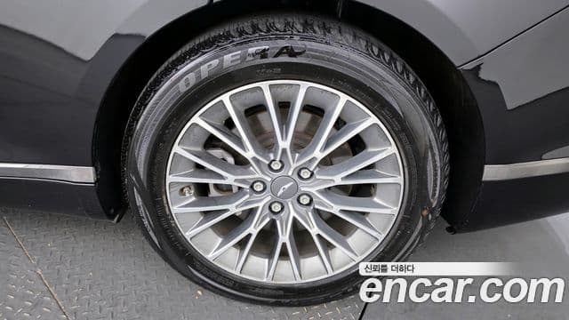 Genesis G80 (RG3) бензин 2.5 турбо 2WD, 2022 все фото