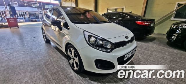 Kia All New Pride Prestige, 2012 3