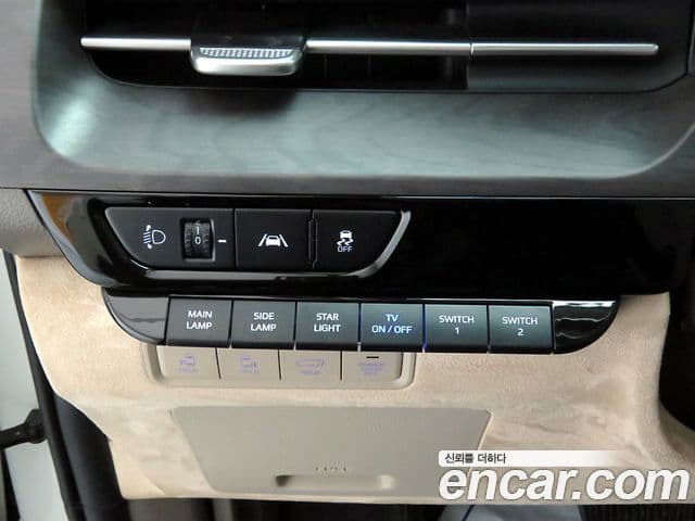 Kia Carnival 4세대 бензин 9인승 High Limousine(компания по спецнадстройкам), 2023 13