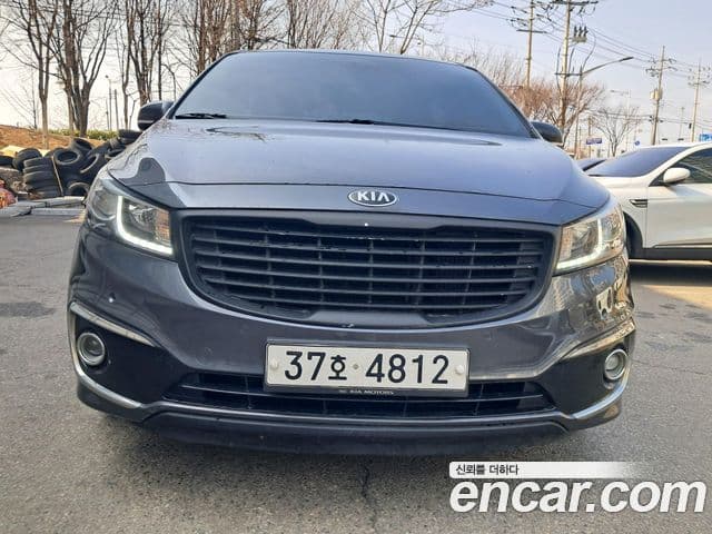 Kia All New Carnival Prestige, 2018 1