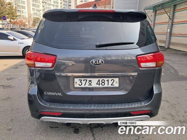 Kia All New Carnival Prestige, 2018 4