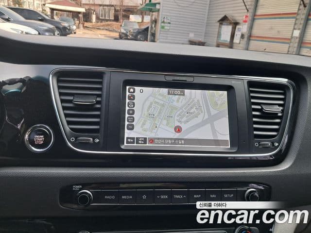 Kia All New Carnival Prestige, 2018 9