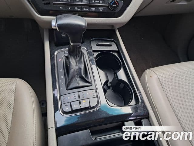 Kia All New Carnival Prestige, 2018 12
