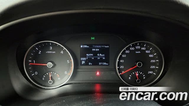 Kia Sportage The / новый Bold Luxury, 2019 8