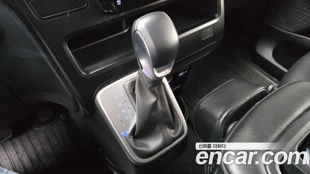 Hyundai Staria Modern, 2022 9