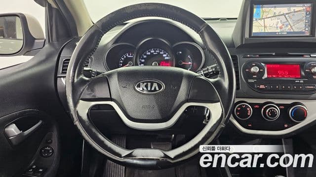 Kia All New Morning Deluxe Trendy, 2014 15