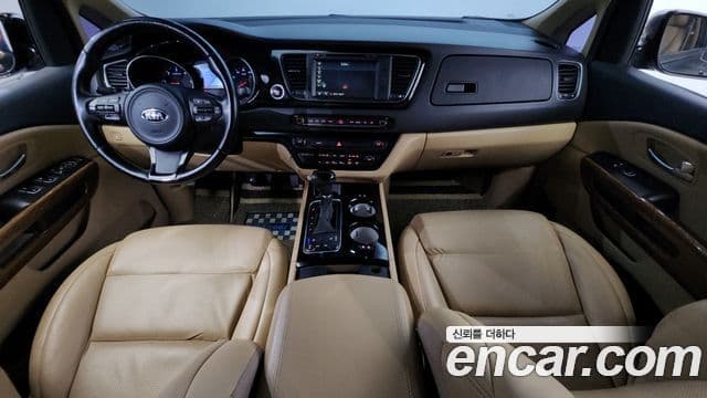 Kia All New Carnival Prestige, 2015 7