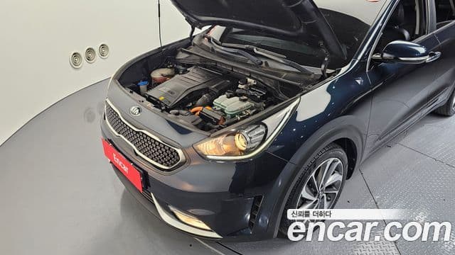 Kia Niro Prestige, 2017 6