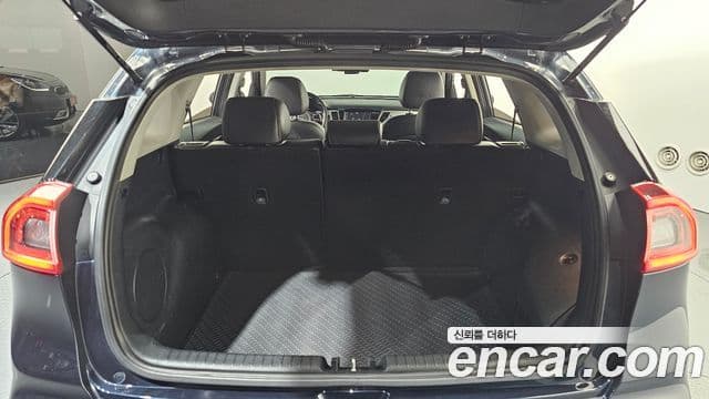 Kia Niro Prestige, 2017 20