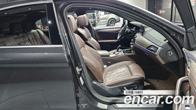 BMW 5시리즈 (G30) 520d M Sport Plus, 2020 10