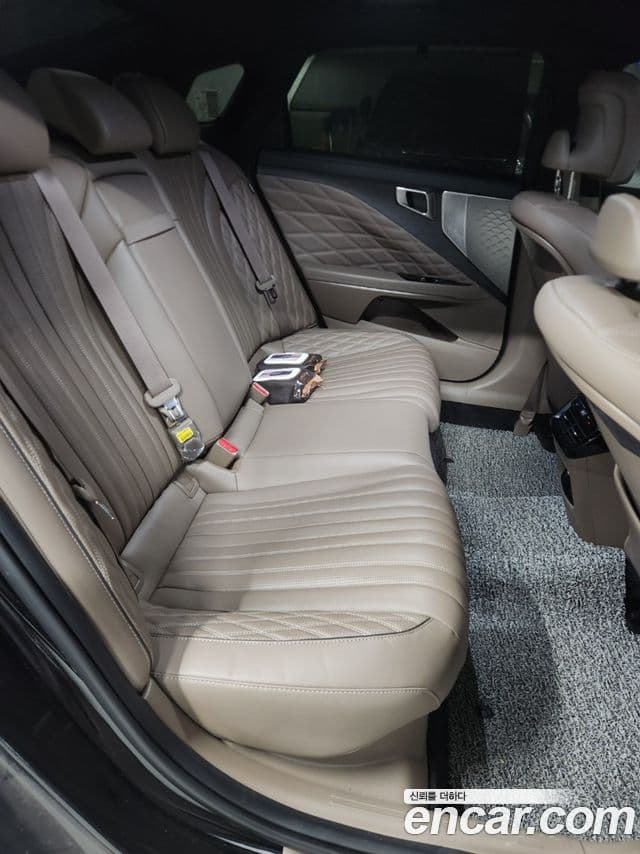 Kia K8 гибрид Signature, 2022 6