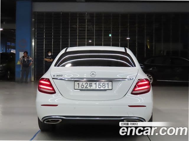 Mercedes-Benz E-класс W213 Avantgarde, 2020 3