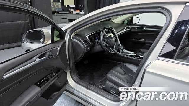 Ford 몬데오 4세대 Trend, 2015 10