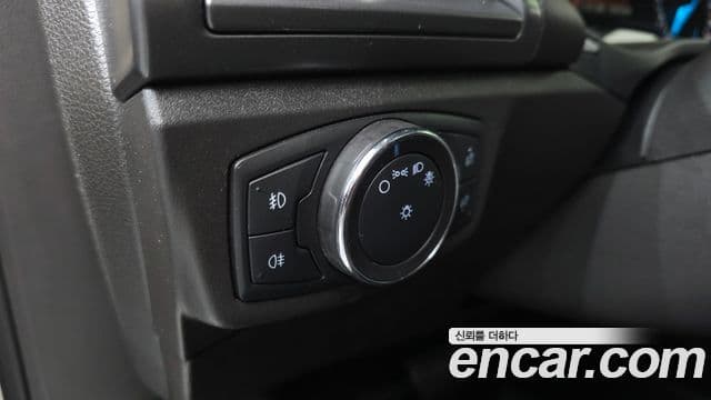 Ford 몬데오 4세대 Trend, 2015 12