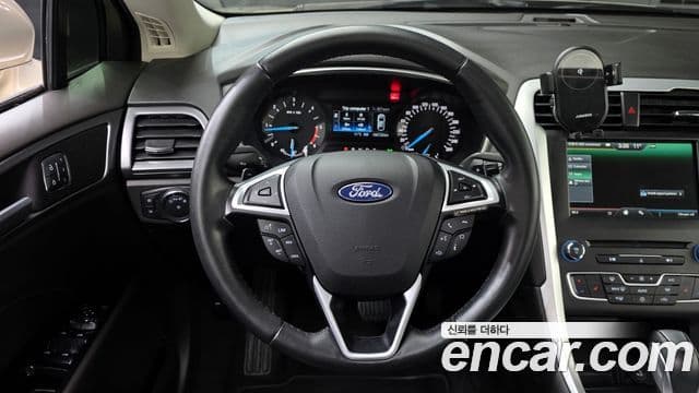 Ford 몬데오 4세대 Trend, 2015 17
