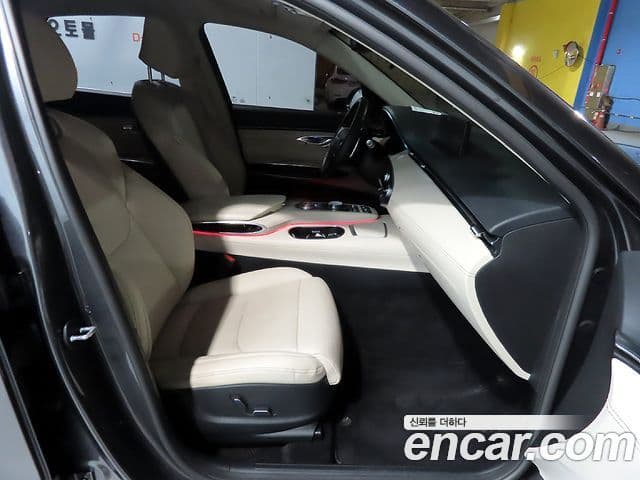 Genesis GV70, 2021 8