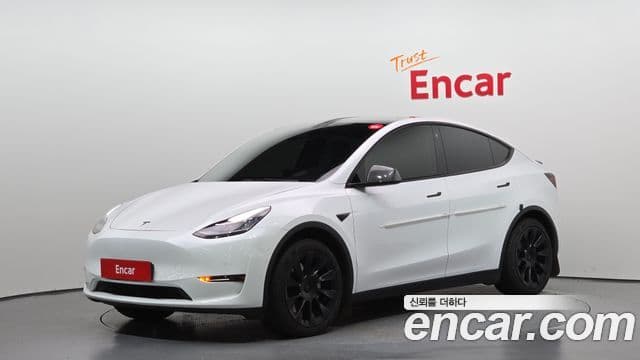 Tesla модель Y Standard Range RWD, 2021 1