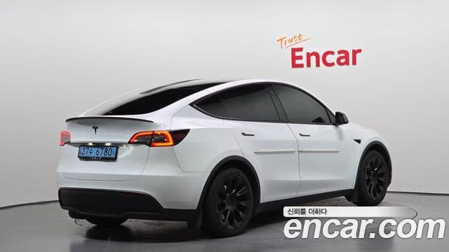 Tesla модель Y Standard Range RWD, 2021 2