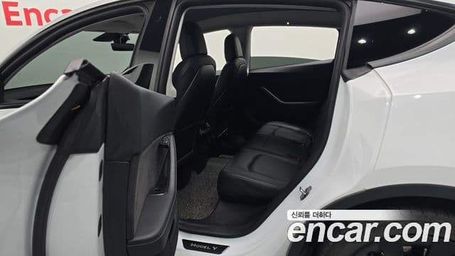 Tesla модель Y Standard Range RWD, 2021 13