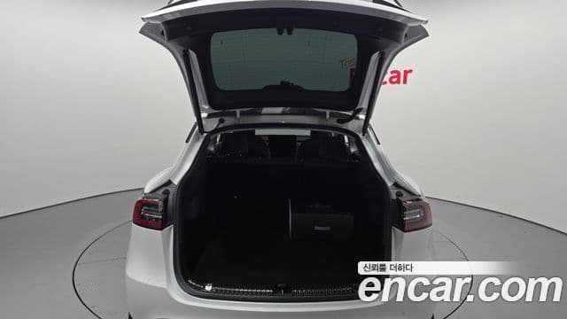 Tesla модель Y Standard Range RWD, 2021 20