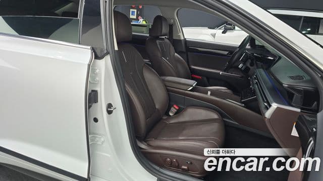 Hyundai Grandeur гибрид (GN7) Exclusive, 2023 10