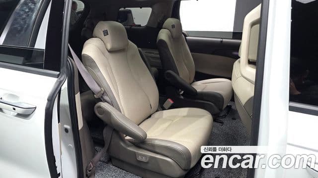 Kia Carnival 4세대 Signature, 2023 11
