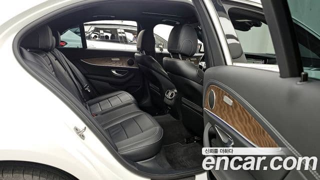 Mercedes-Benz E-класс W213 Exclusive, 2023 12