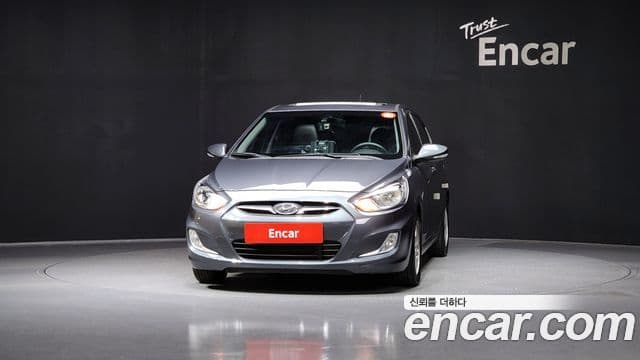 Hyundai Accent(новый кузов / новое поколение) Premier, 2011 3