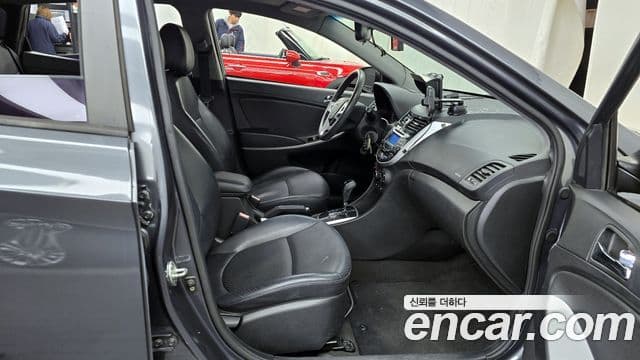 Hyundai Accent(новый кузов / новое поколение) Premier, 2011 11