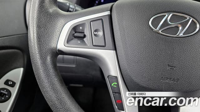 Hyundai Accent(новый кузов / новое поколение) Premier, 2011 19