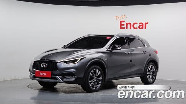 Infiniti QX30 2.0 Essential AWD, 2019 1