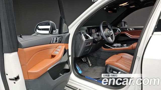 BMW X7 (G07) xDrive 40i M Sport 6인승, 2024 11
