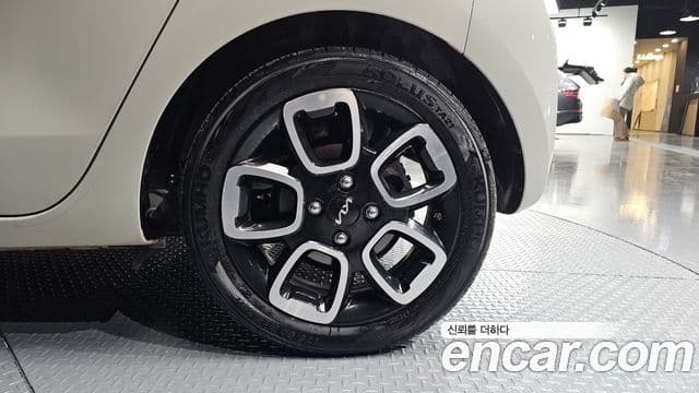 Kia The / новый New Ray Signature, 2022 все фото