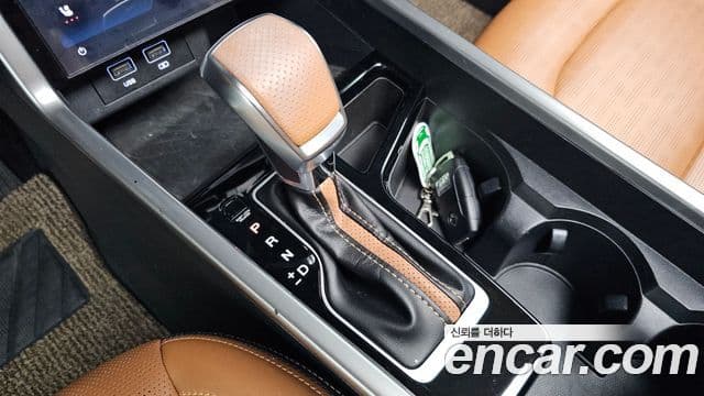 KG모빌리티(SsangYong) Torres T7, 2024 9