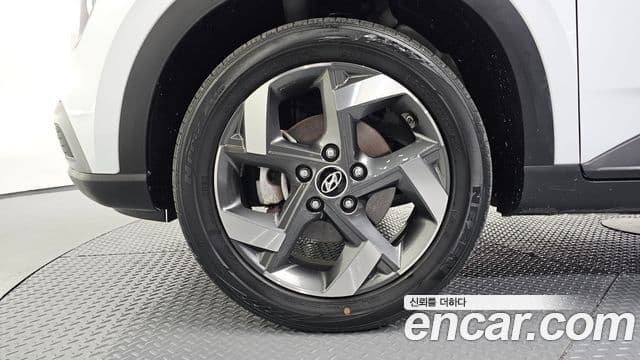 Hyundai Venue Modern, 2021 все фото