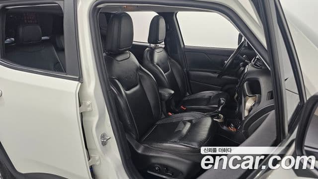 Jeep Renegade 2.0 дизель Limited AWD, 2017 11