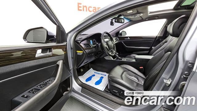 Hyundai LF Sonata 2.0 Smart, 2016 10