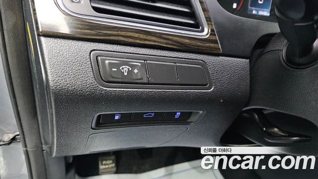 Hyundai LF Sonata 2.0 Smart, 2016 13