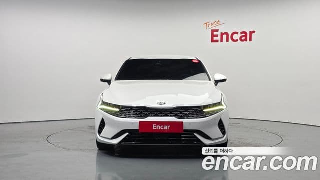 Kia K5 гибрид 3세대 Signature, 2021 3