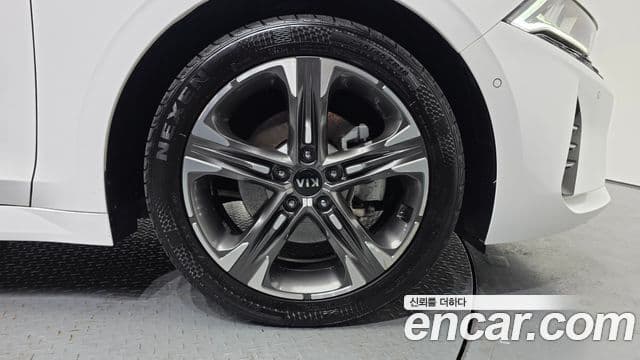 Kia K5 гибрид 3세대 Signature, 2021 все фото