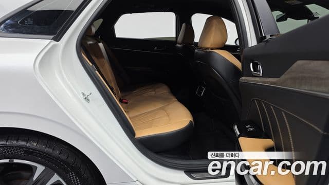 Kia K5 гибрид 3세대 Signature, 2021 12