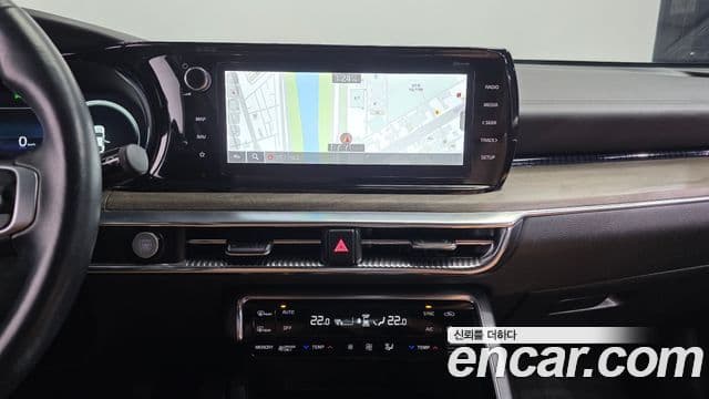 Kia K5 гибрид 3세대 Signature, 2021 14