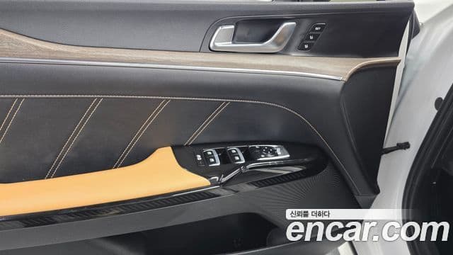 Kia K5 гибрид 3세대 Signature, 2021 17