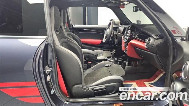 Mini Cooper S 3세대, 2021 11