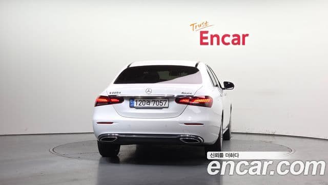 Mercedes-Benz E-класс W213 Exclusive, 2023 4