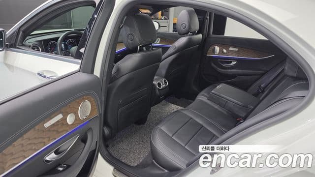 Mercedes-Benz E-класс W213 Exclusive, 2023 11